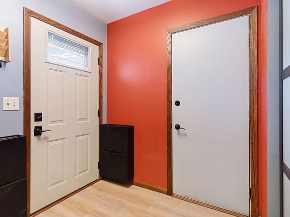 5th image of 3475 Chandler Rd