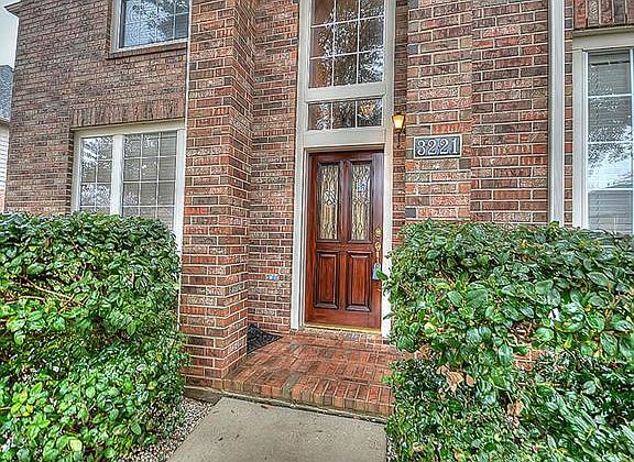 2nd image of 3221 Marquette Dr