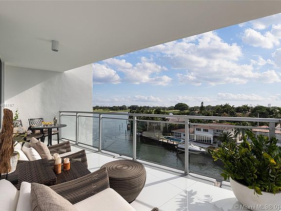 3rd image of 9400 W Bay Harbor Dr APT 604