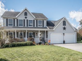 705 Amanda Close #L-20, Olyphant, PA 18447