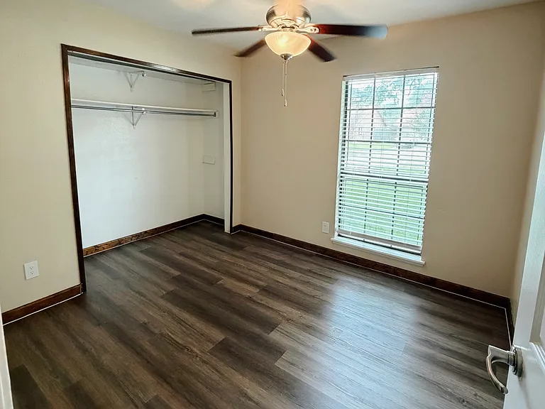 418 Woodcrest Way — Photo 11