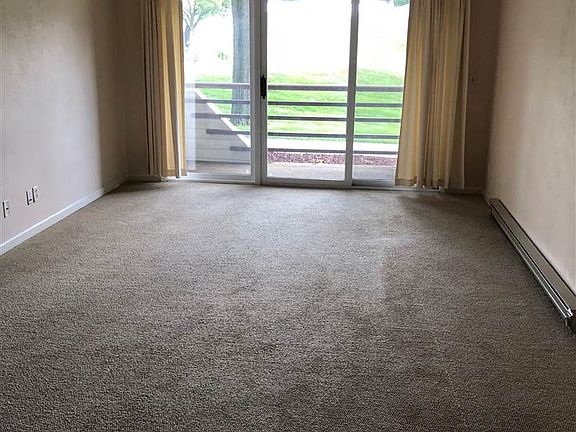 3rd image of 2701 W Willowlake Dr APT 58