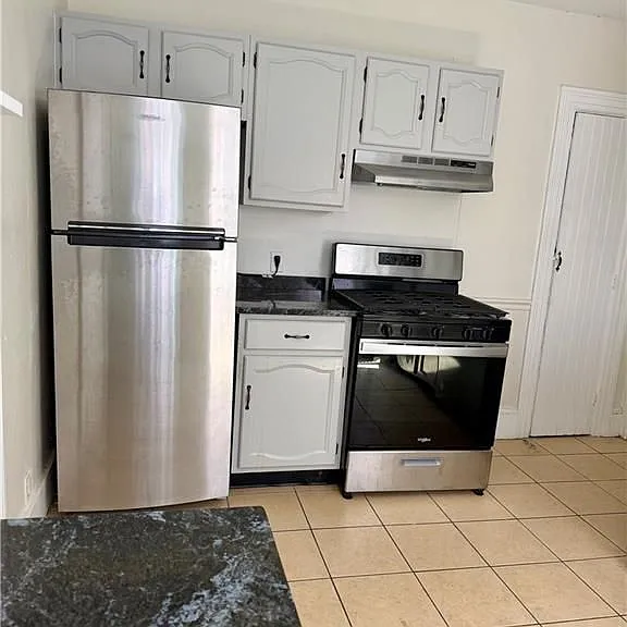 552 Hope St #1 — Photo 5