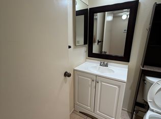 235 N Verdugo Rd #5, Glendale, CA 91206