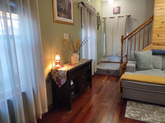 5th image of 2024 Grove AVENUE