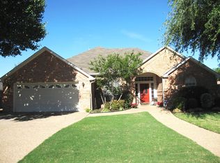 213 College St, Keller, TX 76248