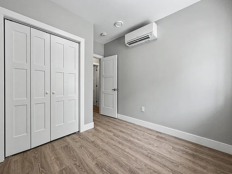 199 Pine St #2 — Photo 11