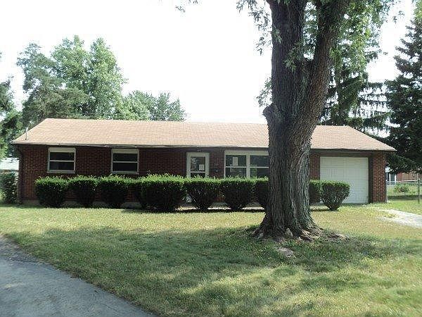 1st image of 305 Hollycrest Ln
