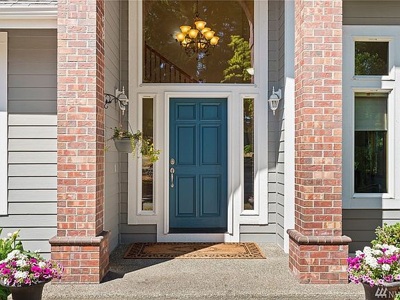 The perfect pop of color for a front door. 