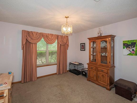 4th image of 1210 Goldenrod Rd