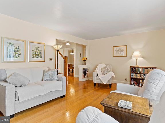 5th image of 539 C St