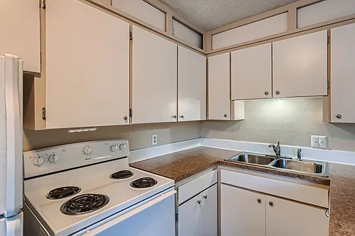 226 Cedar Ave S #4 Photo 1
