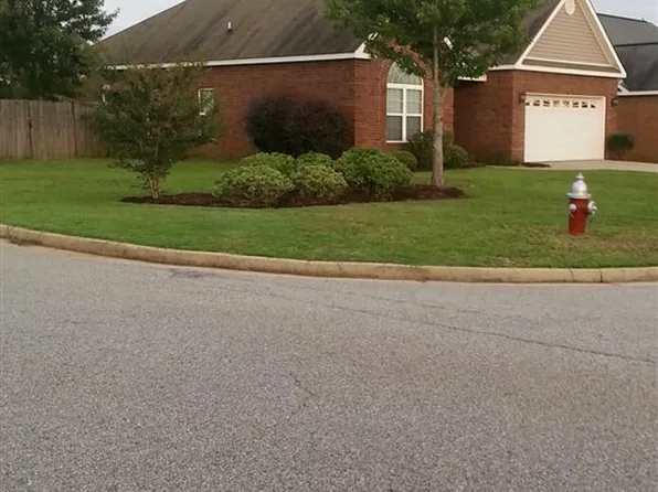 618 Stirling Bridge Dr, Warner Robins, GA 31088