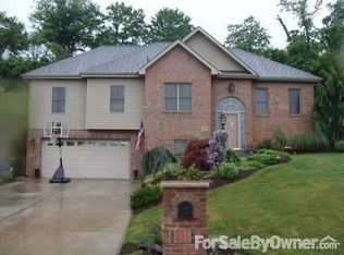 3348 Woodwind Dr, Clairton, PA 15025