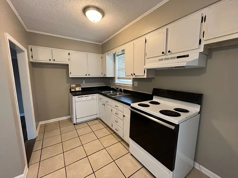 7666 Cherry Valley Blvd — Photo 4