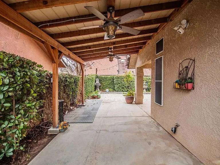 1838 E Shea Dr — Photo 35
