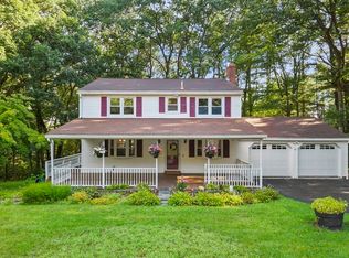 142 Fort Sumter Dr, Holden, MA 01520