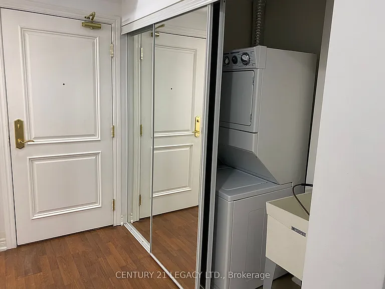 9245 Jane St #1503 — Photo 16