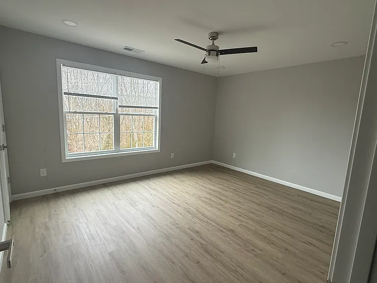 296-298 Williamsburg Ln #1 — Photo 7