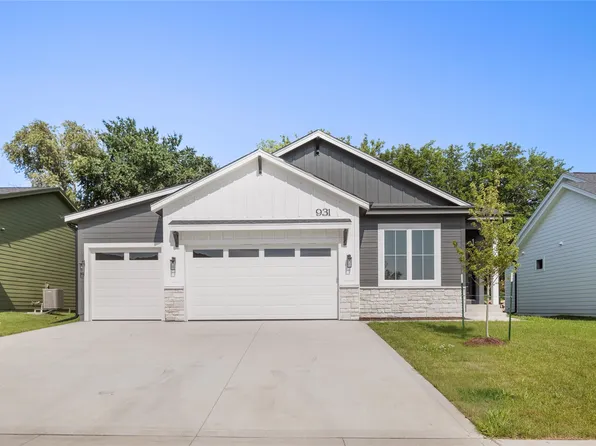 931 Roosevelt St, Polk City, IA 50226