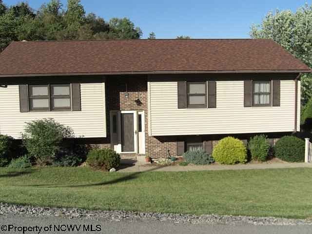 1st image of 3032 Meadowland Dr
