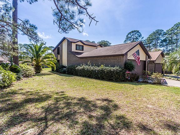 2nd image of 66 Hidden Cove Ln
