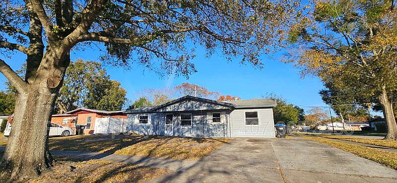 1st image of 5935 Antilla Dr