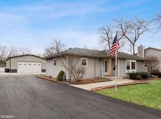 716 Wisconsin Rd, New Lenox, IL 60451