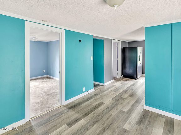 4th image of 114 W Washington Street
