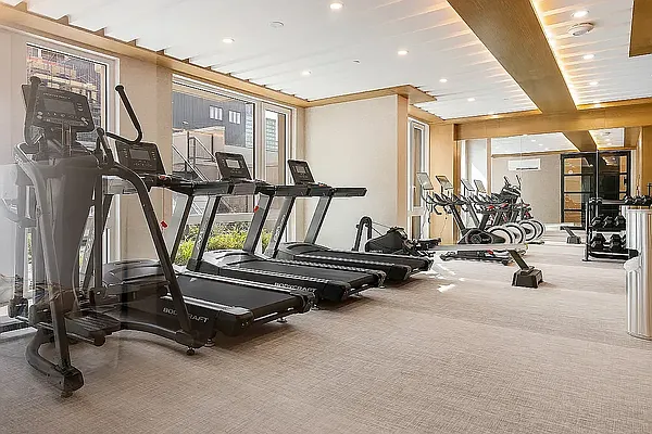 Rented by Watermark Capital Management LLC | media 20