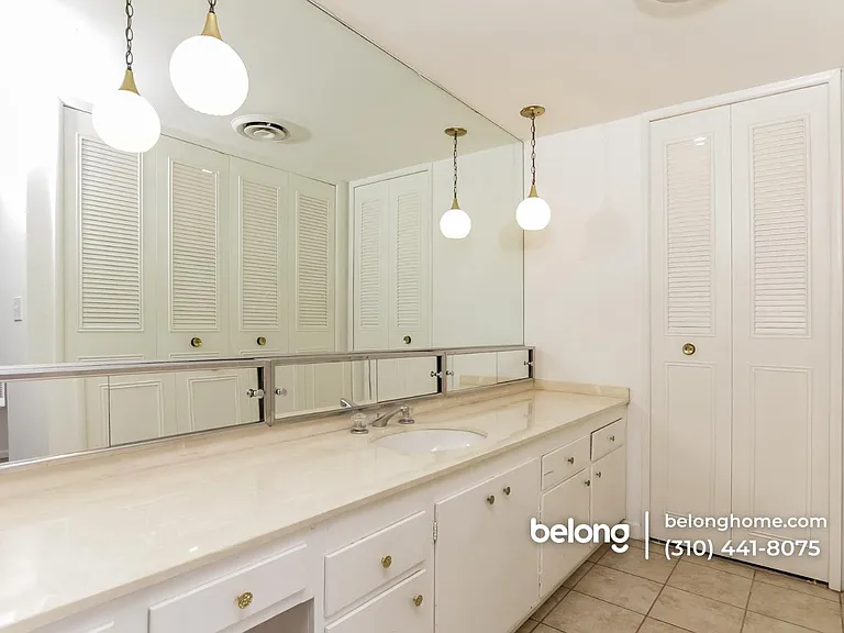 10501 Wilshire Blvd #1204 — Photo 15