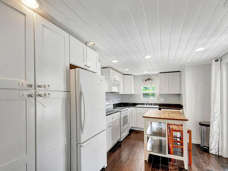 412 El Prado — Photo 46