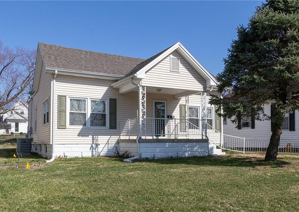 1st image of 412 N Poplar St