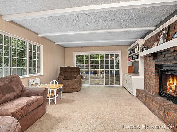 5th image of 2150 Chesapeake Dr NE