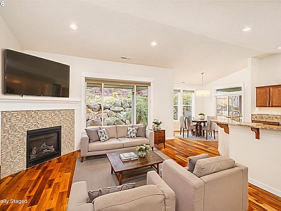 2nd image of 3625 Snowberry Rd