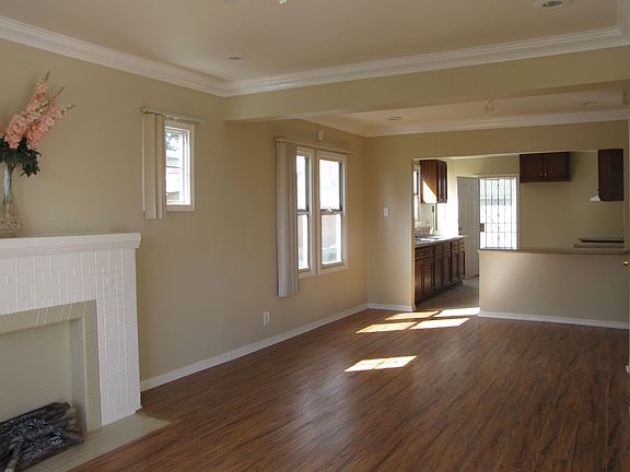 5th image of 2911 W 62nd St