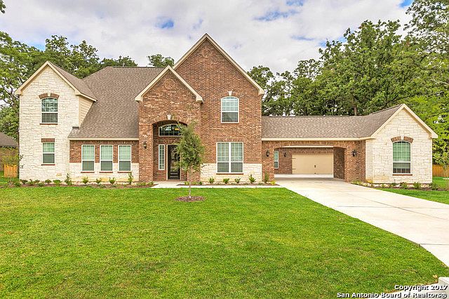 1st image of 483 Sittre Dr