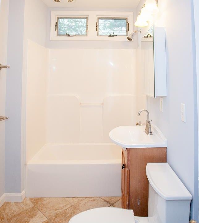 2nd image of 10 Magnus Ave #11