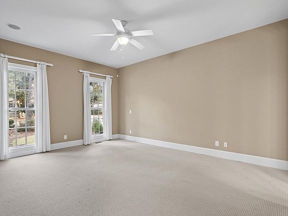 4th image of 371 Tuckers Rd. #B