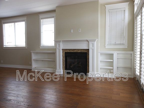 5th image of 269 D Ave