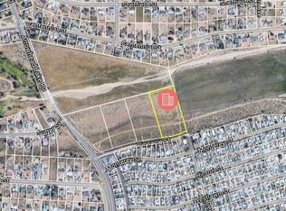 Pinnacle St, Hesperia, CA 92345