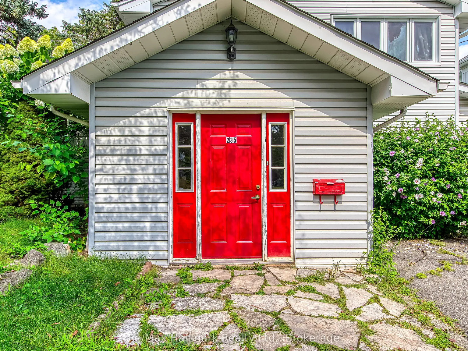 4 bed, $3,800 — Photo 3
