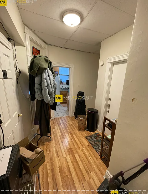 3 bed, 630 sqft, $3,500 — Photo 2