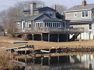 14 Shore Dr, Charlestown, RI 02813