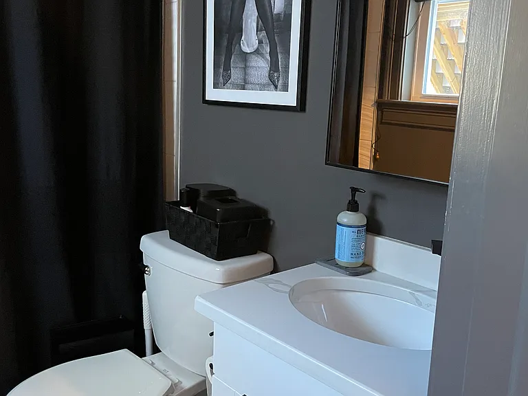 210 Everett St #2 — Photo 24
