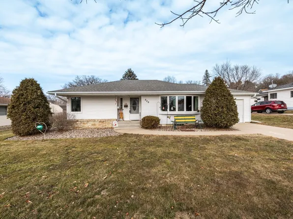 229 7th St SE, Chatfield, MN 55923