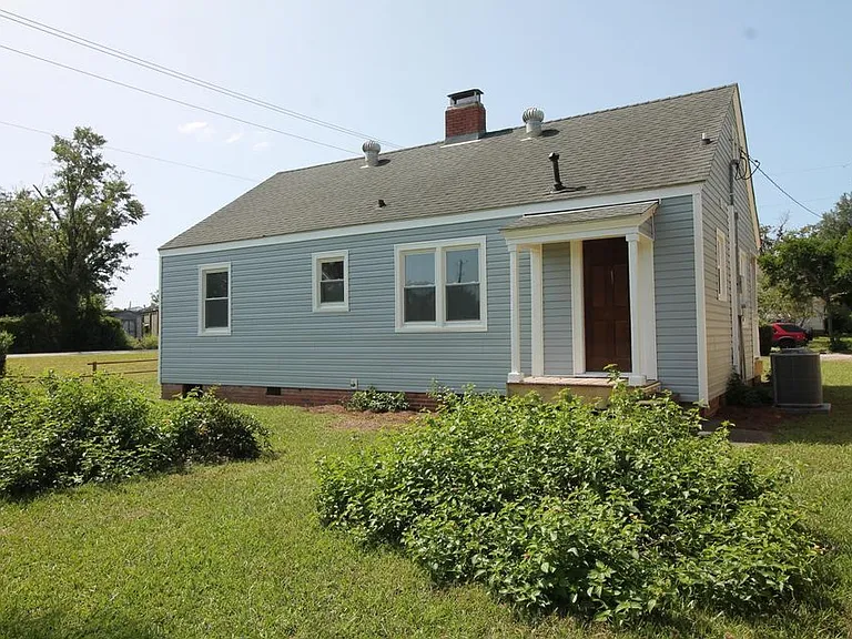 2145 Monroe St — Photo 17
