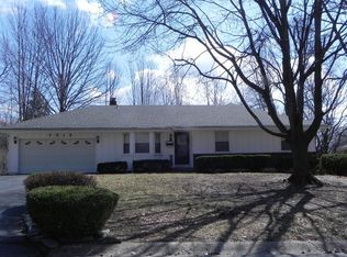 7515 Maple Ln, Raytown, MO 64138