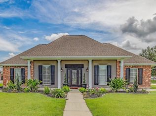 181 Lake Mechant Ct, Houma, LA 70360