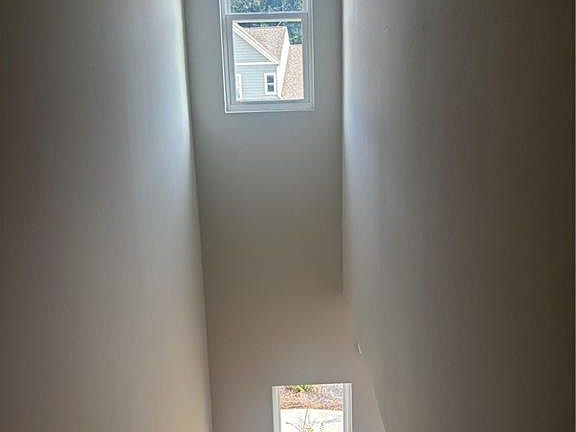 5th image of 104 Lavender Cir